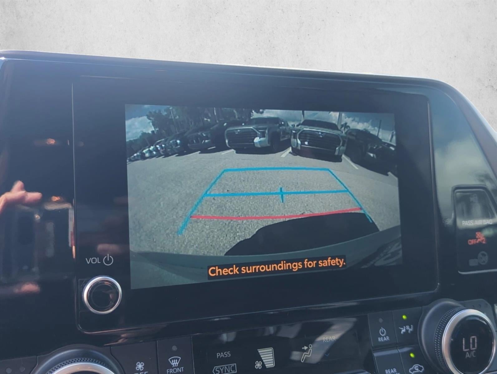 2023 Toyota Highlander XLE FWD (Natl)