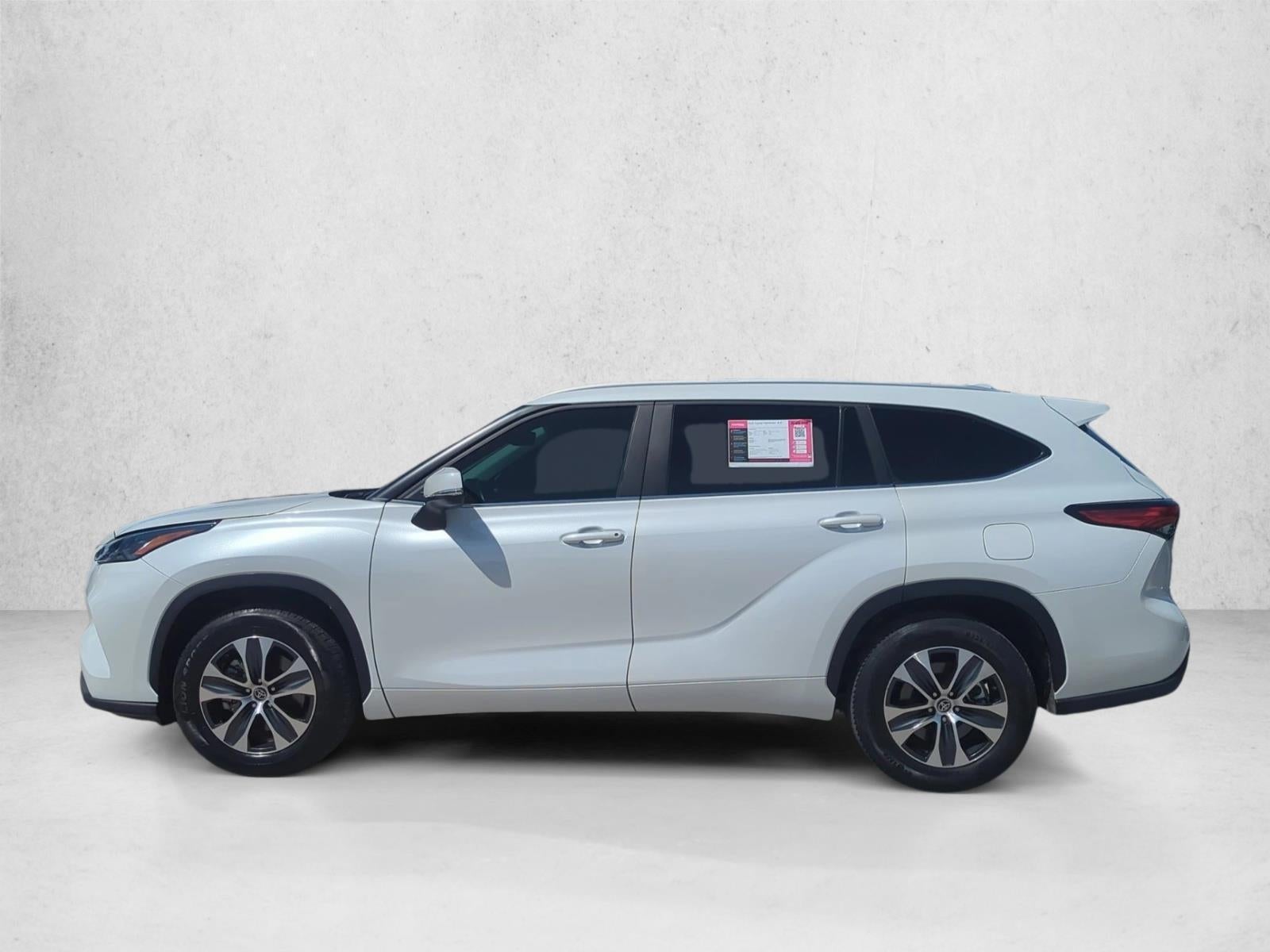 2023 Toyota Highlander XLE FWD (Natl)