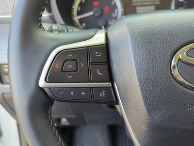 2025 Toyota Highlander LE FWD (GS)