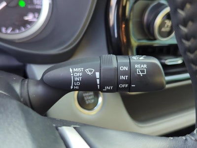 2025 Toyota Highlander LE FWD (GS)