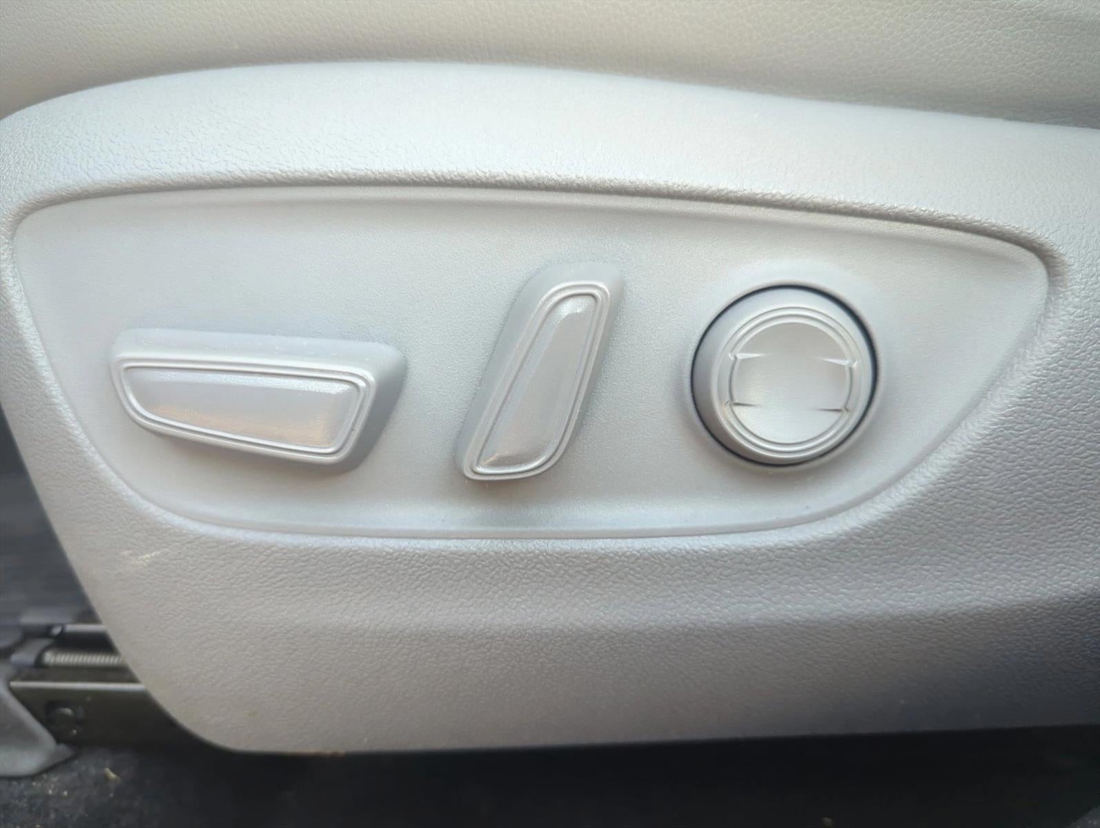 2023 Toyota Highlander XLE AWD (Natl)