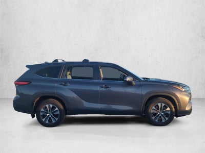 2023 Toyota Highlander XLE AWD (Natl)