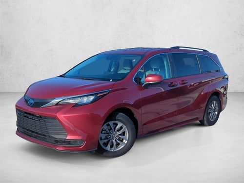 2022 Toyota Sienna LE FWD 8-Passenger (Natl)