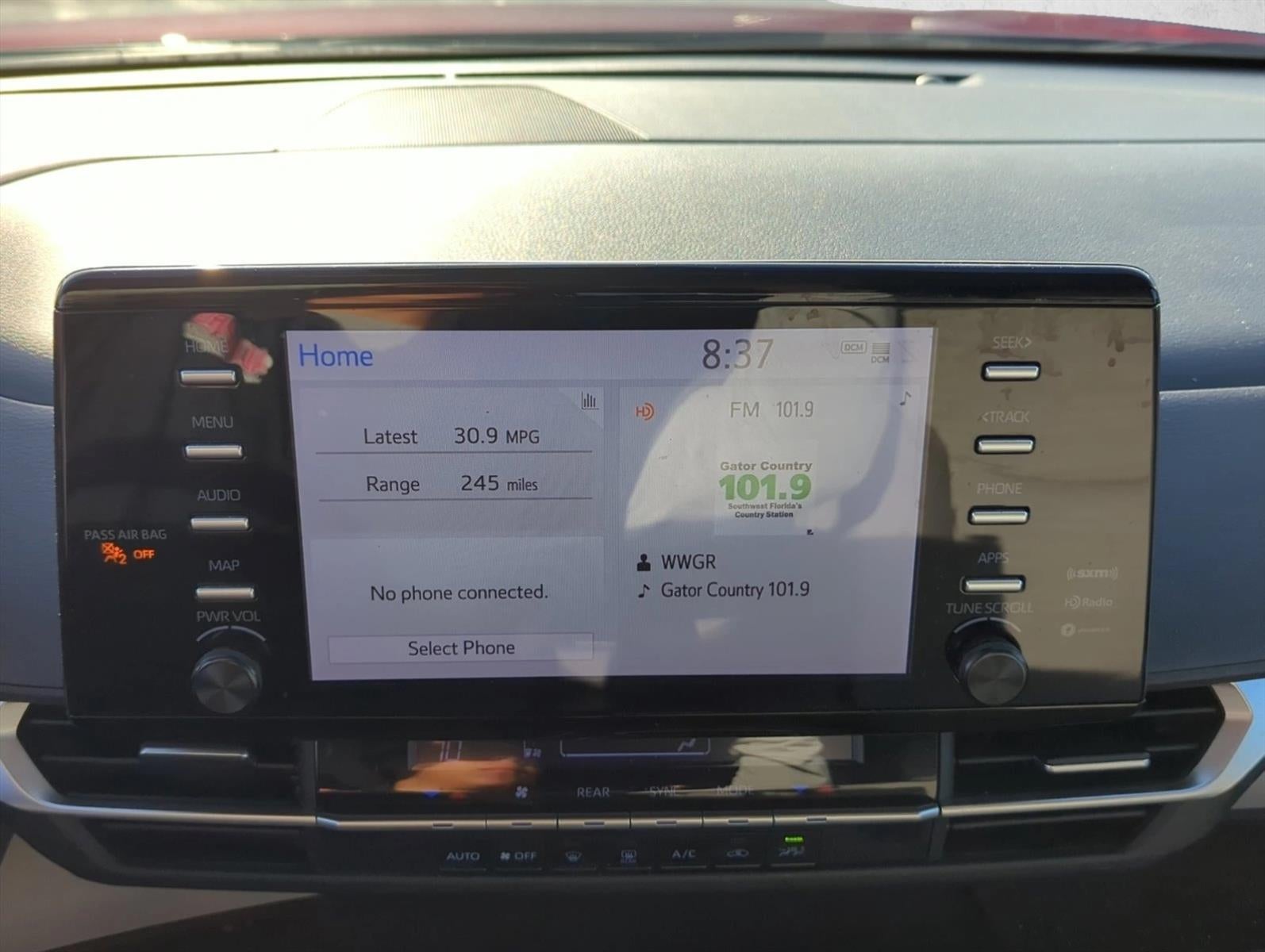 2022 Toyota Sienna LE FWD 8-Passenger (Natl)