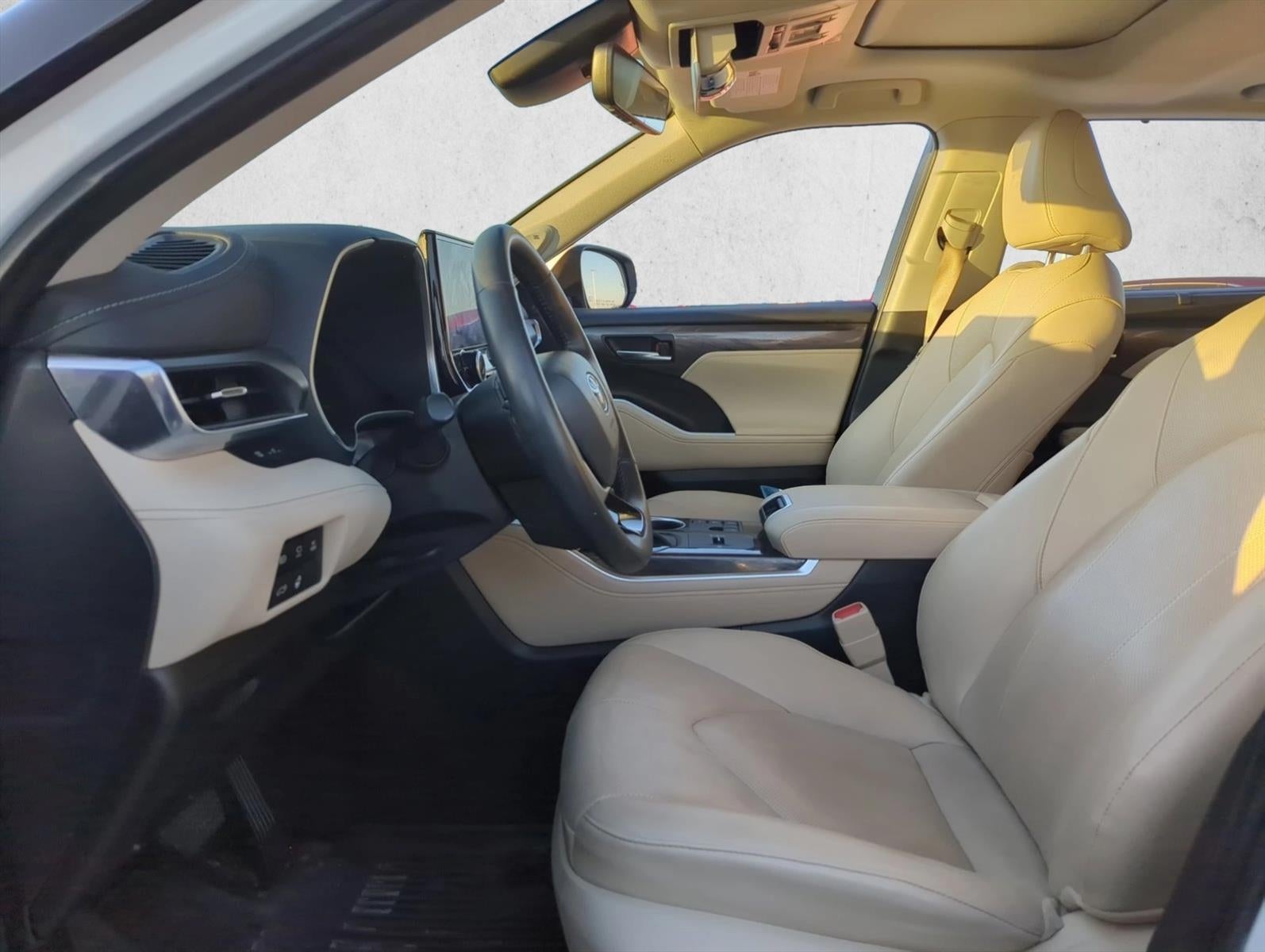 2024 Toyota Highlander Hybrid Limited AWD (Natl)