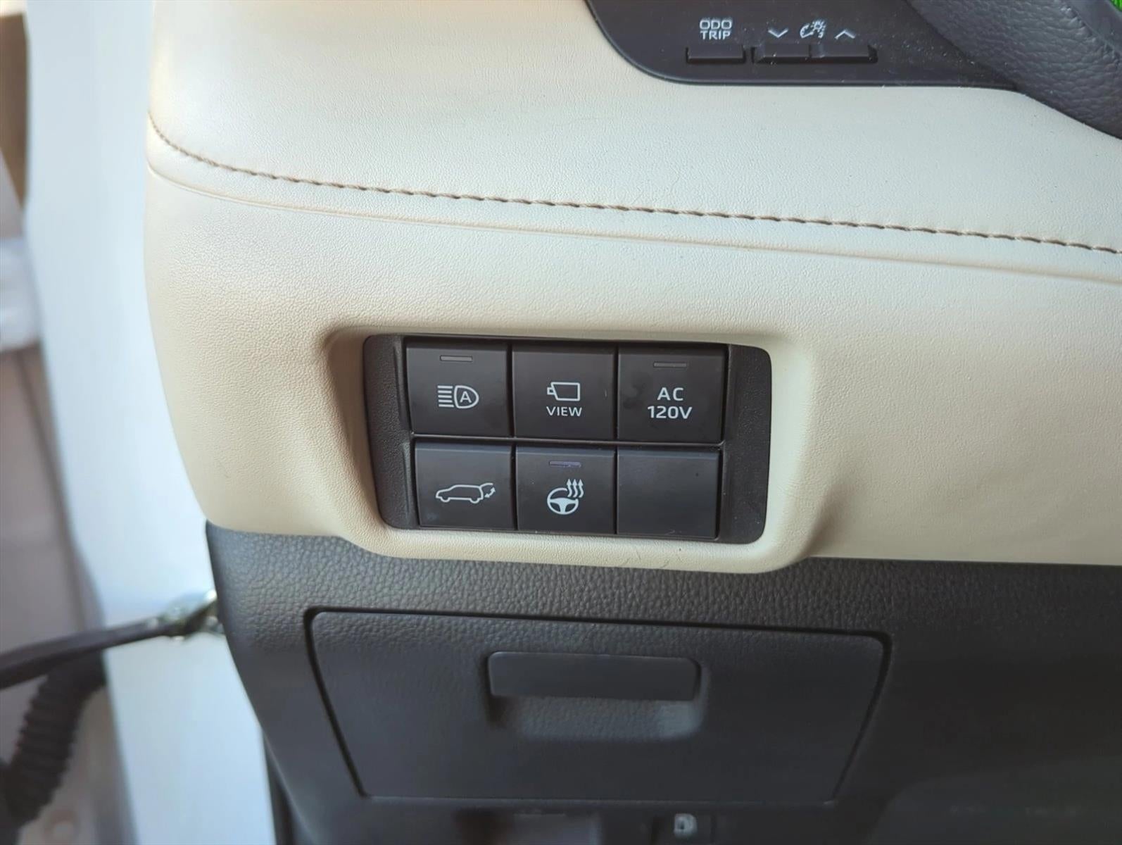 2024 Toyota Highlander Hybrid Limited AWD (Natl)