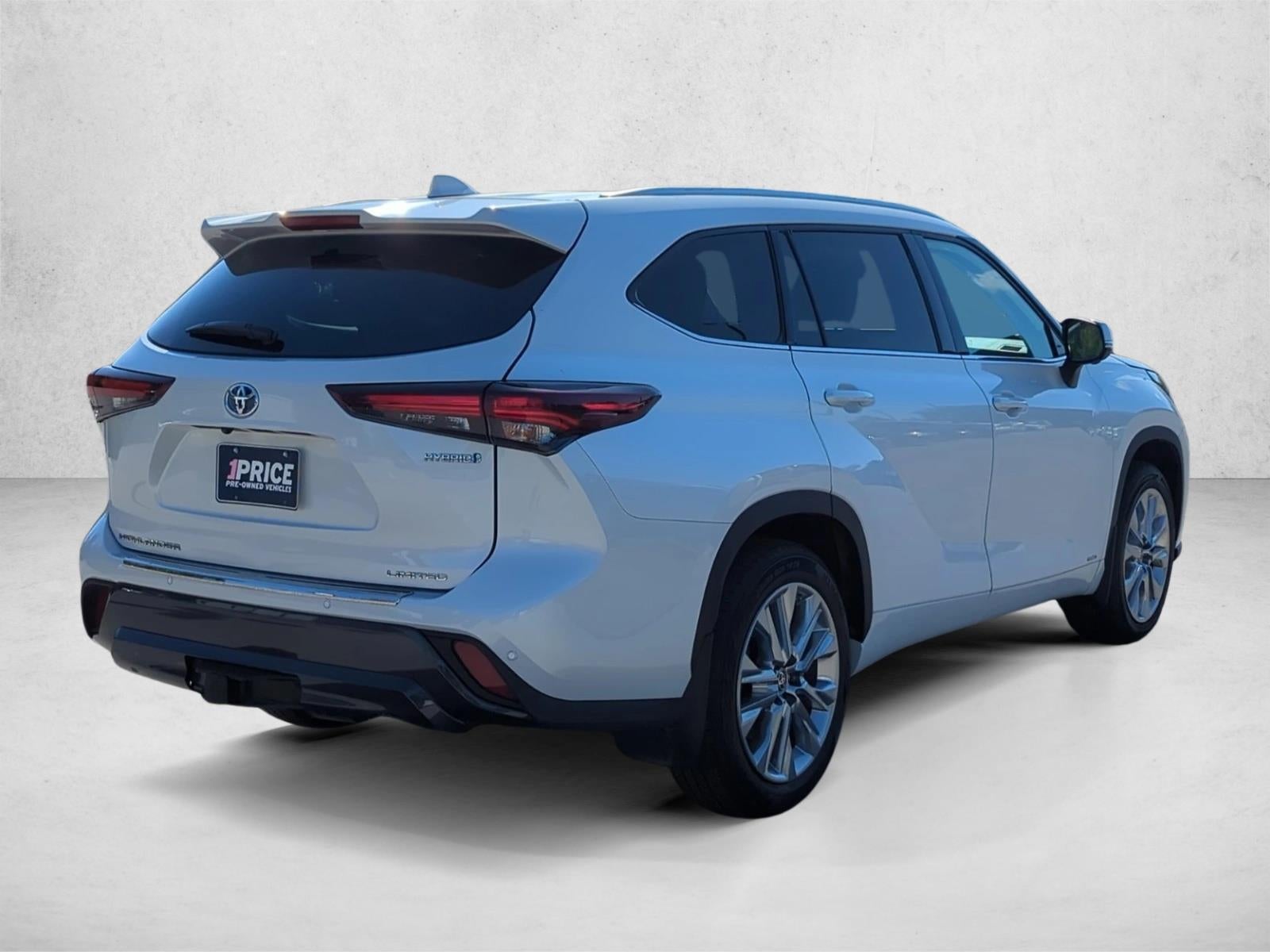 2024 Toyota Highlander Hybrid Limited AWD (Natl)