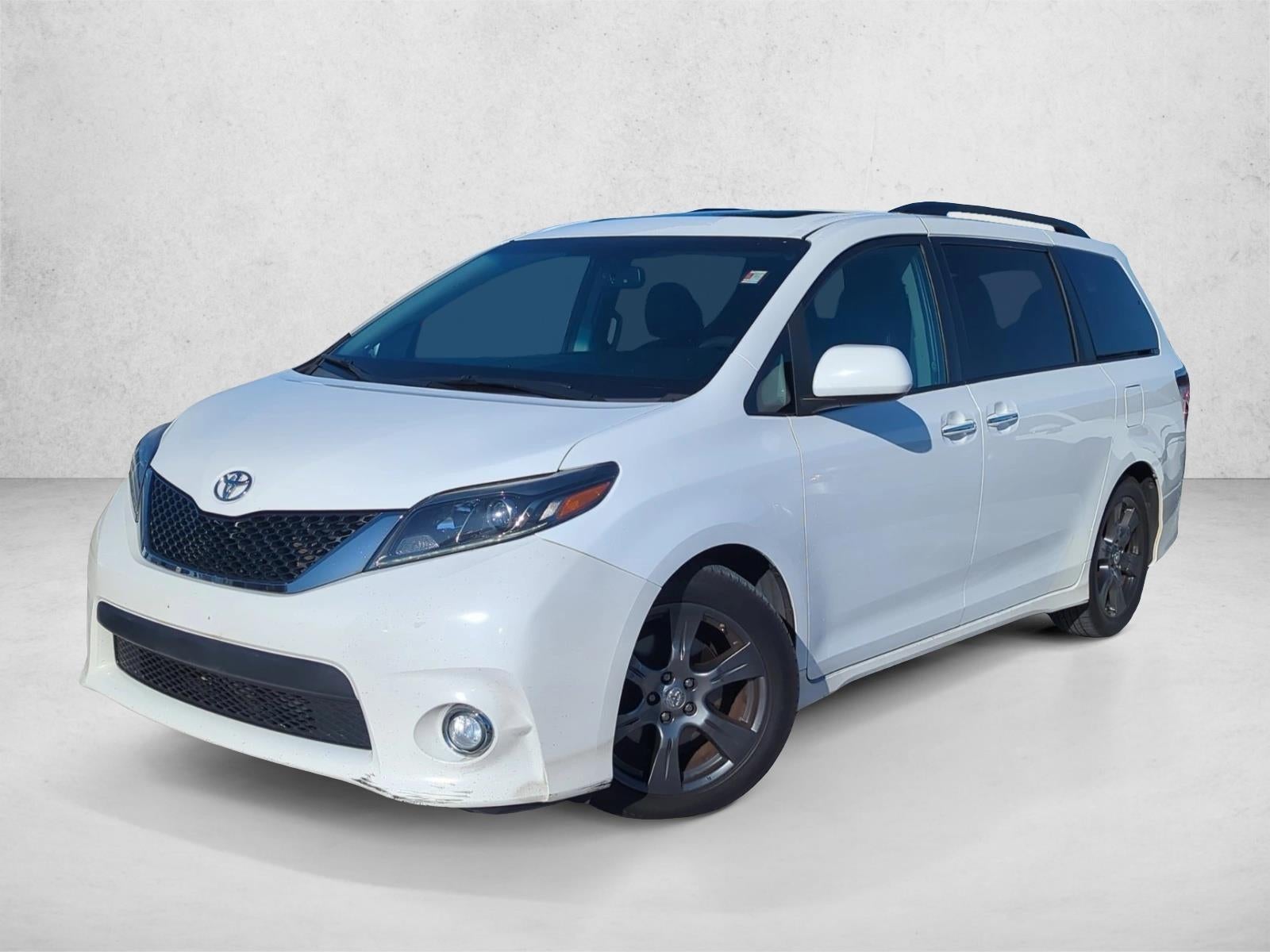 2017 Toyota Sienna SE FWD 8-Passenger (Natl)