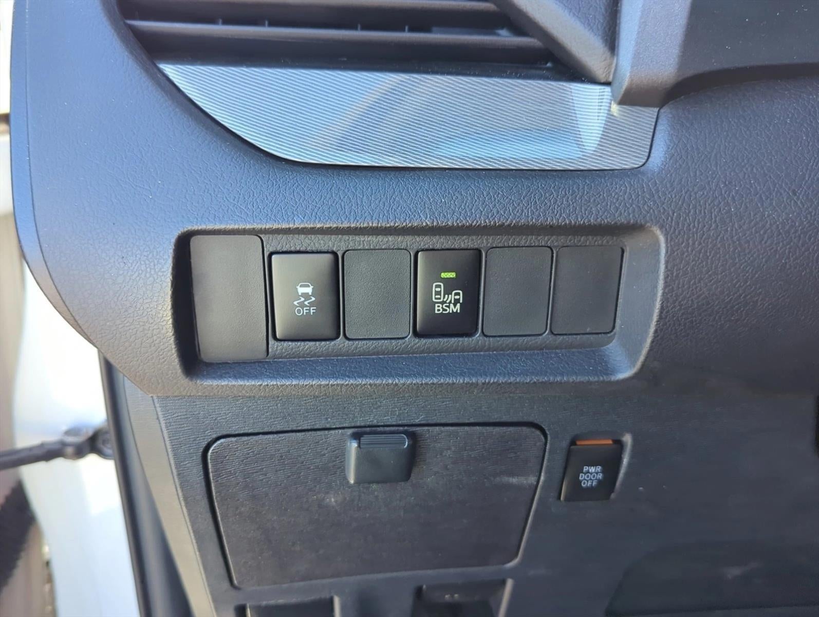 2017 Toyota Sienna SE FWD 8-Passenger (Natl)