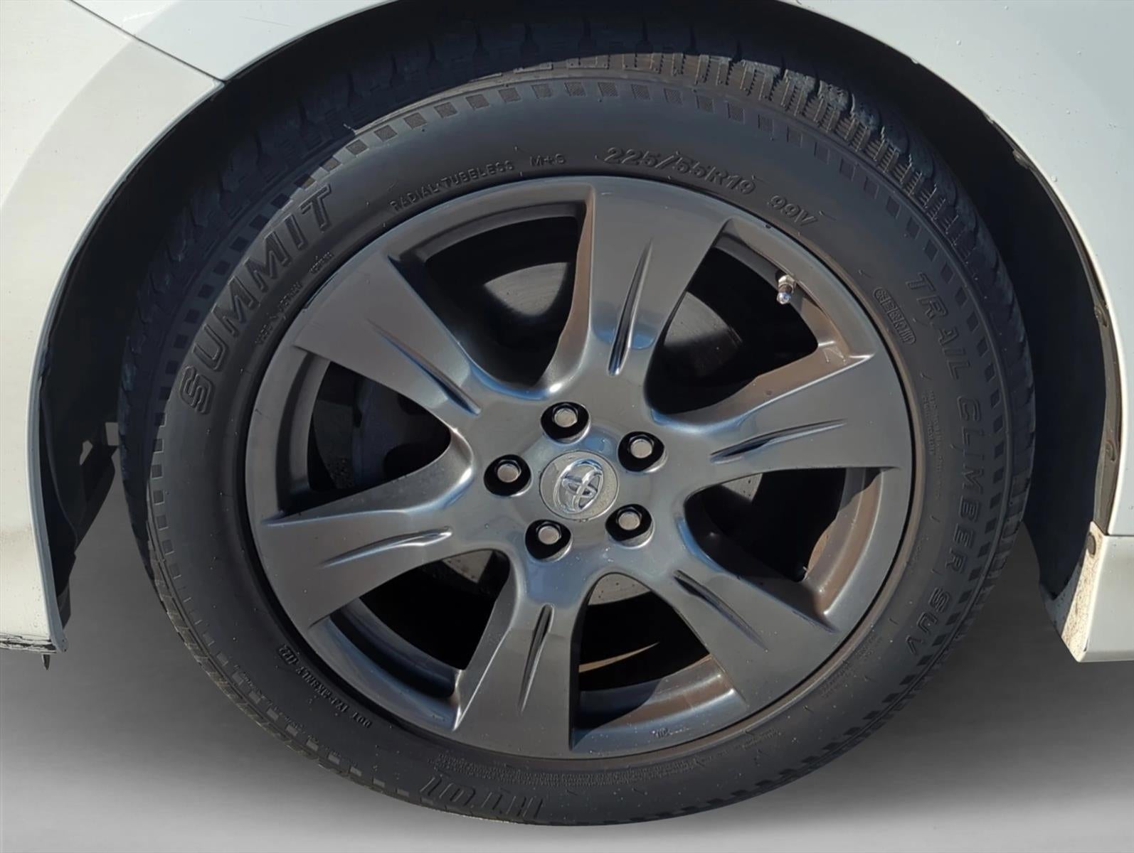 2017 Toyota Sienna SE FWD 8-Passenger (Natl)