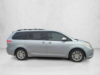 2013 Toyota Sienna 5dr 8-Pass Van V6 XLE FWD (Natl)