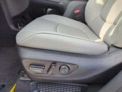 2026 Toyota Sienna XLE FWD 8-Passenger (Natl)