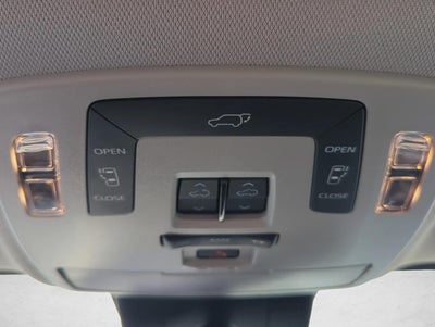 2025 Toyota Sienna XLE FWD 8-Passenger (Natl)