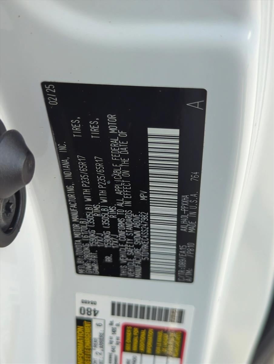 2025 Toyota Sienna XLE FWD 8-Passenger (Natl)