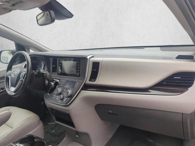 2019 Toyota Sienna XLE FWD 8-Passenger (Natl)