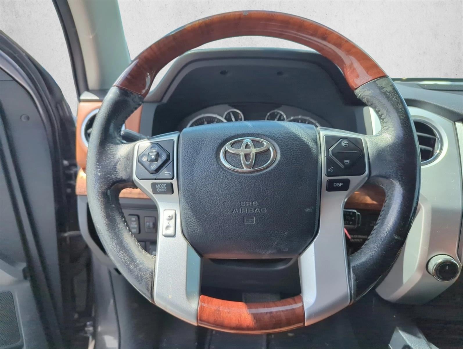 2017 Toyota Tundra 4WD 4WD 1794 Edition CrewMax 5.5' Bed 5.7L (Natl)