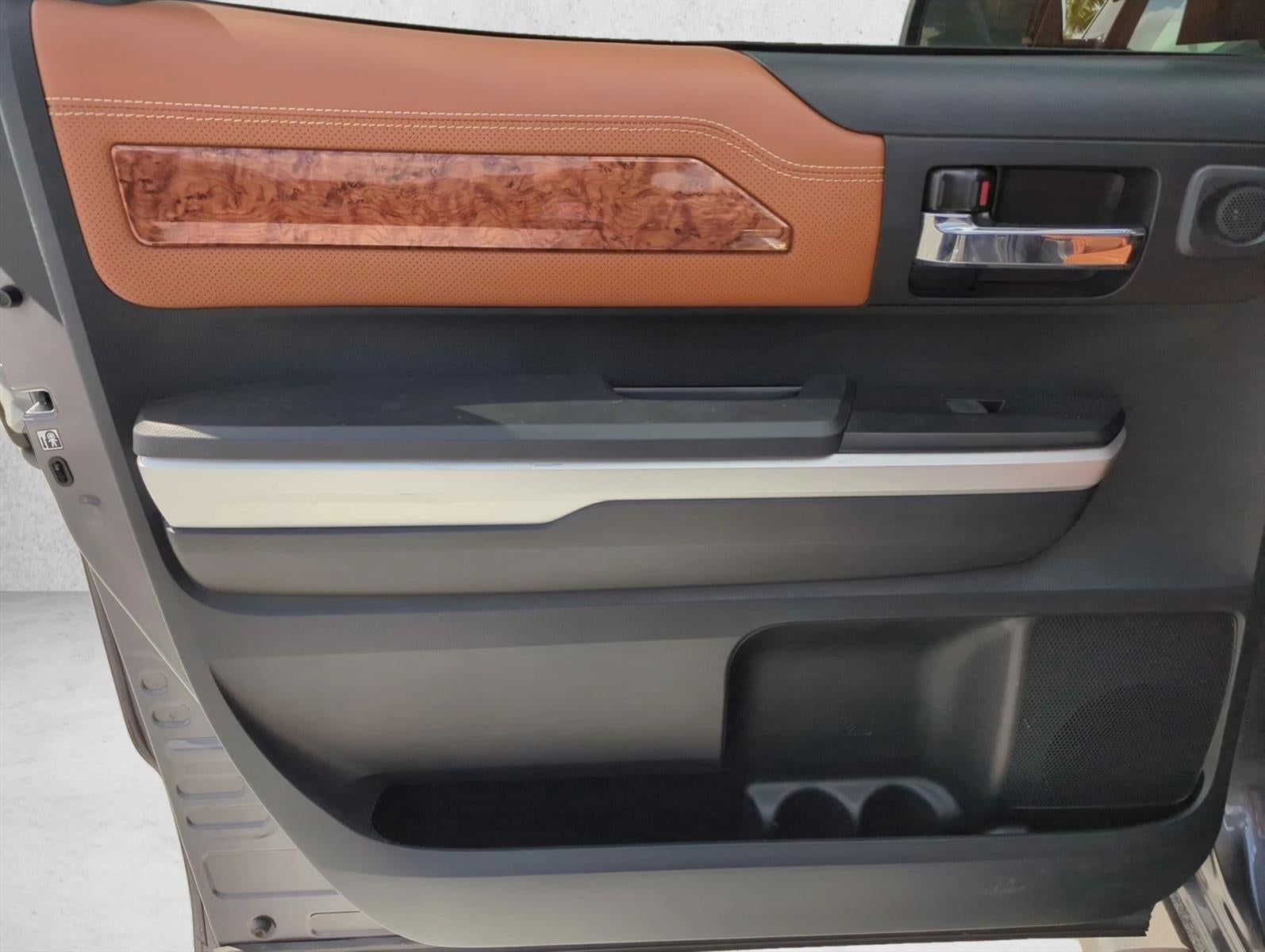 2017 Toyota Tundra 4WD 4WD 1794 Edition CrewMax 5.5' Bed 5.7L (Natl)