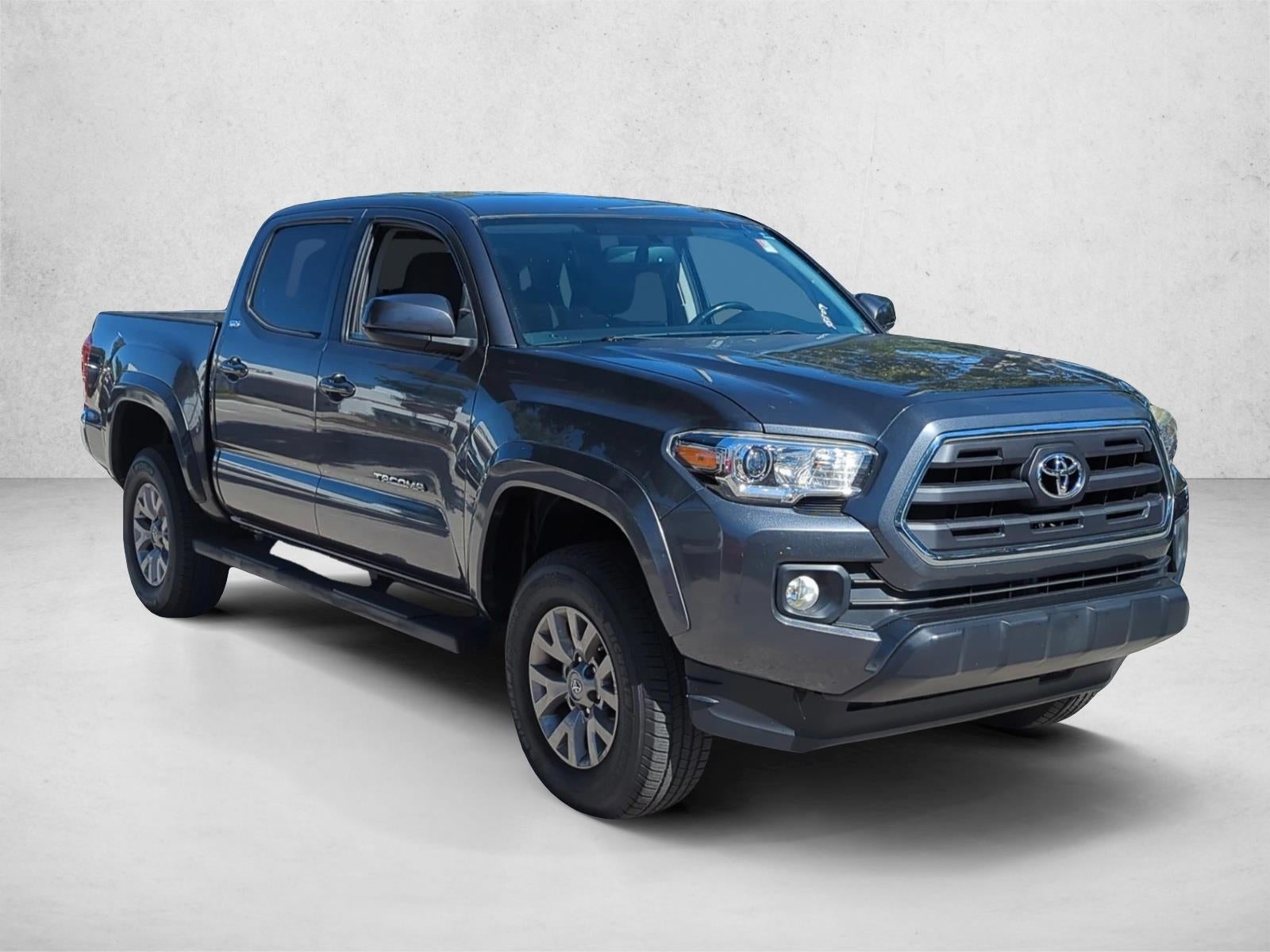 2017 Toyota Tacoma SR5 Double Cab 5' Bed V6 4x2 AT (GS)