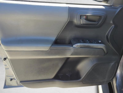 2017 Toyota Tacoma SR5 Double Cab 5' Bed V6 4x2 AT (GS)