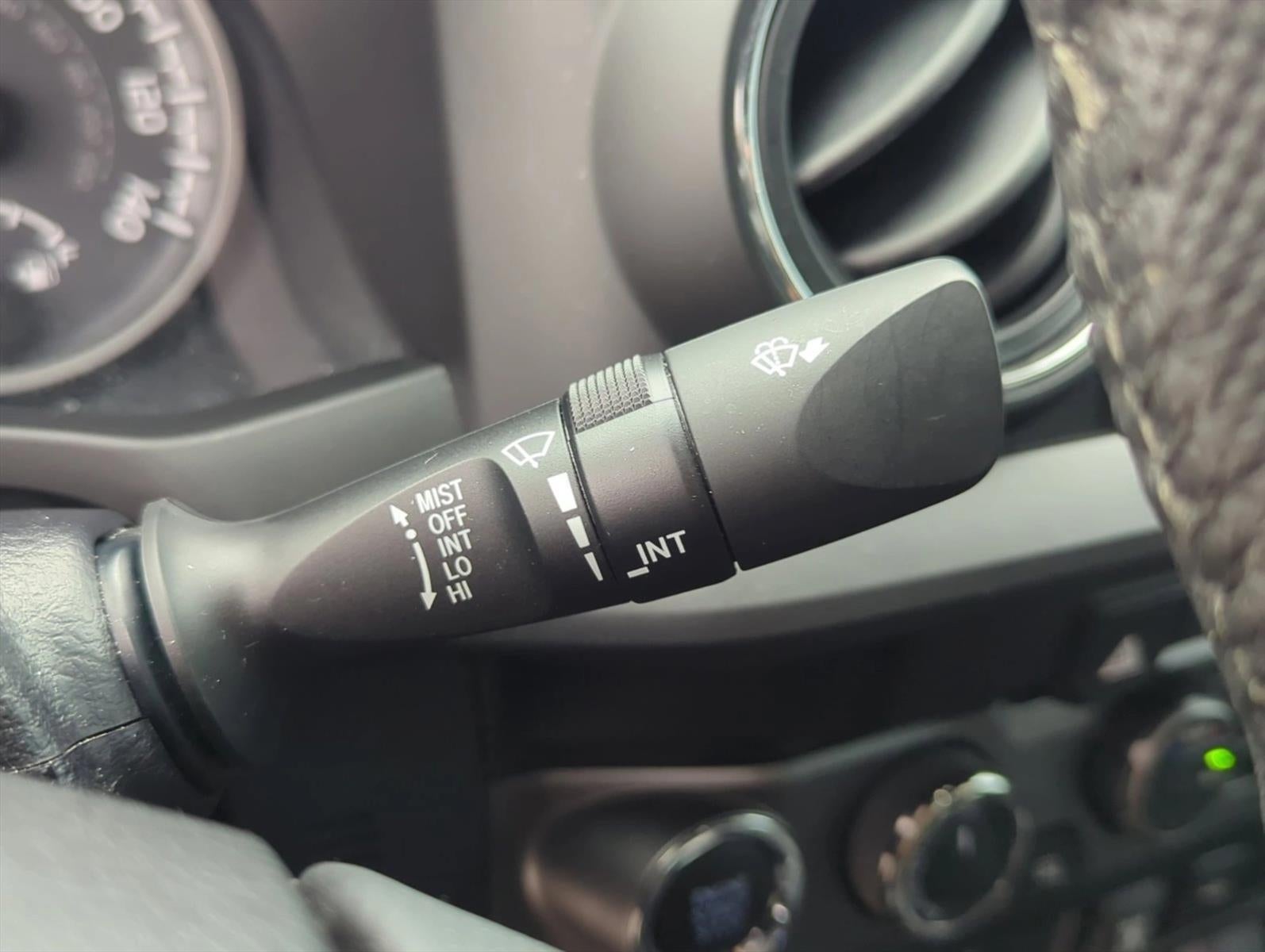 2021 Toyota Tacoma 4WD 4WD TRD Sport Double Cab 5' Bed V6 AT (Natl)