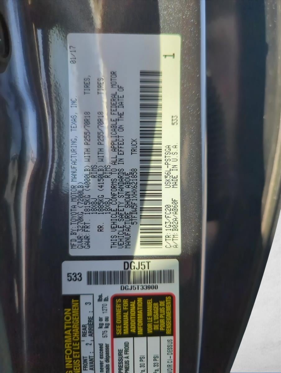 2017 Toyota Tundra 4WD 4WD SR5 CrewMax 5.5' Bed 5.7L FFV (SE)