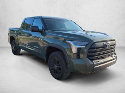 2022 Toyota Tundra 4WD 4WD SR5 CrewMax 5.5' Bed (SE)