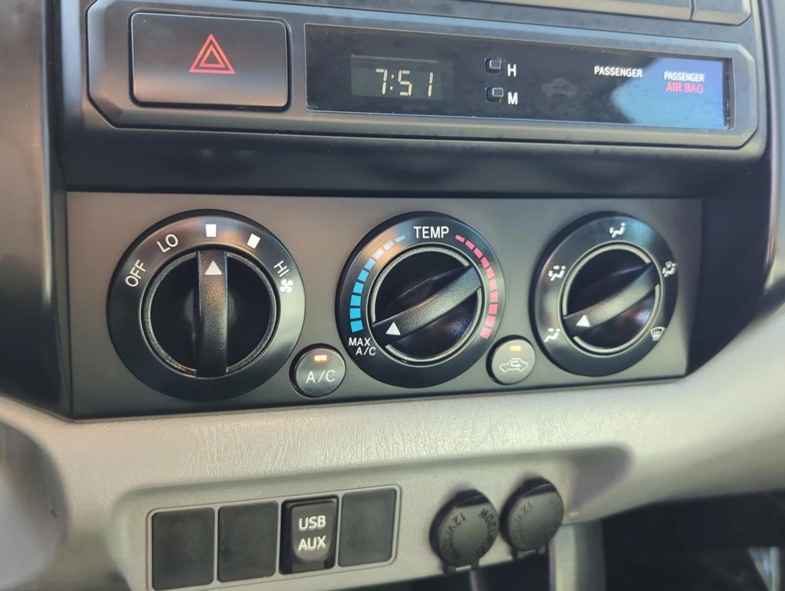 2013 Toyota Tacoma 4WD Regular Cab Standard Bed I4 Manual (Natl)