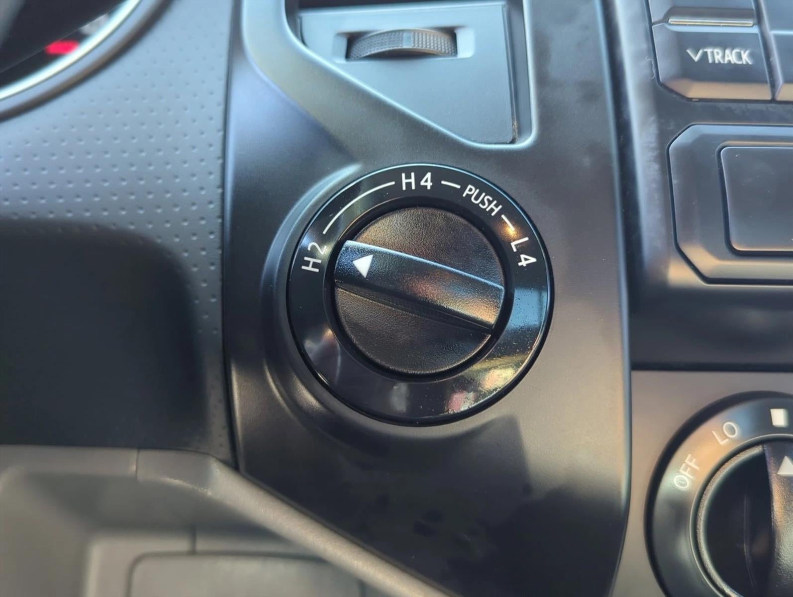 2013 Toyota Tacoma 4WD Regular Cab Standard Bed I4 Manual (Natl)