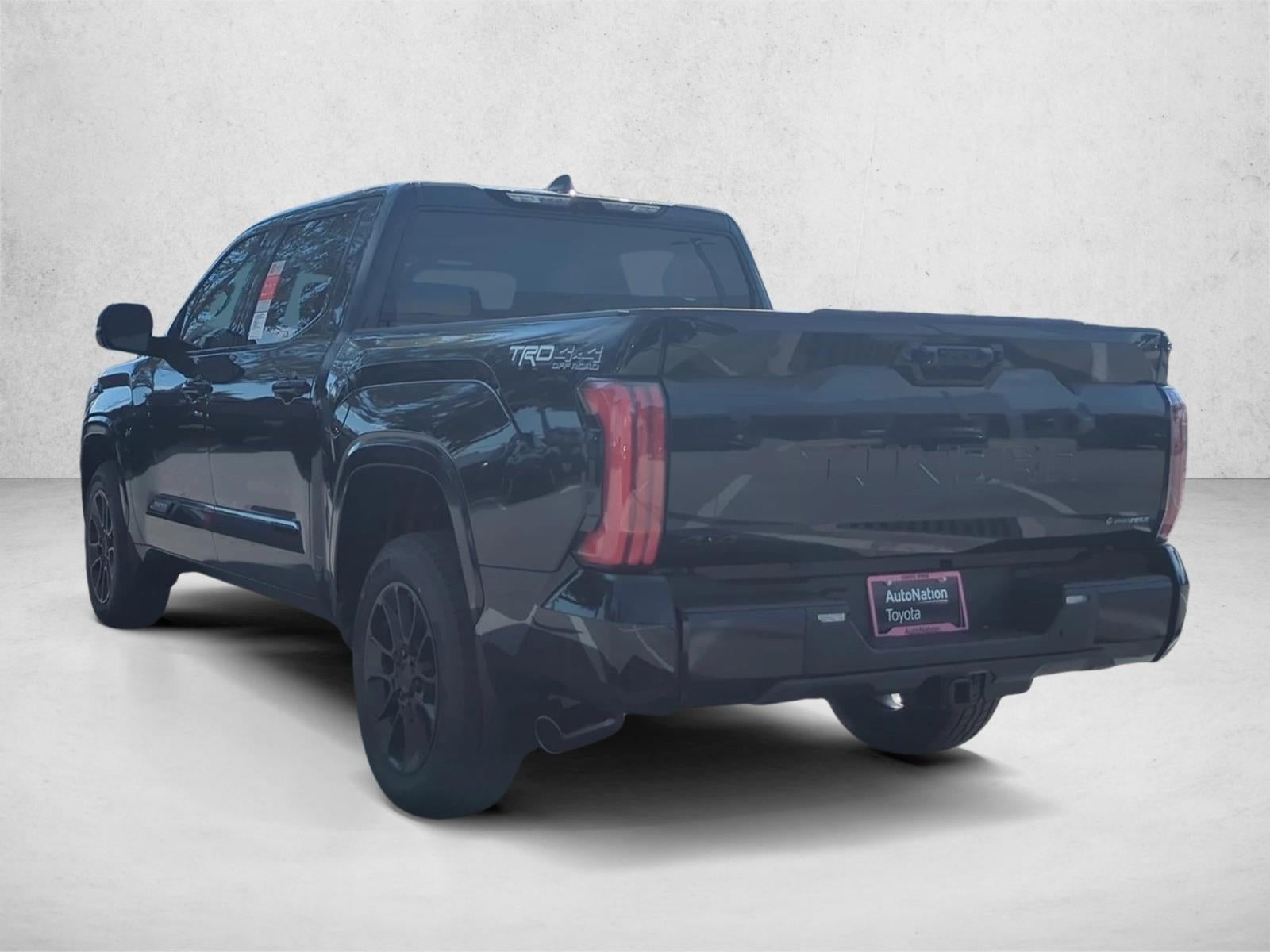 2025 Toyota Tundra 4WD 4WD Platinum Hybrid CrewMax 5.5' Bed (Natl)