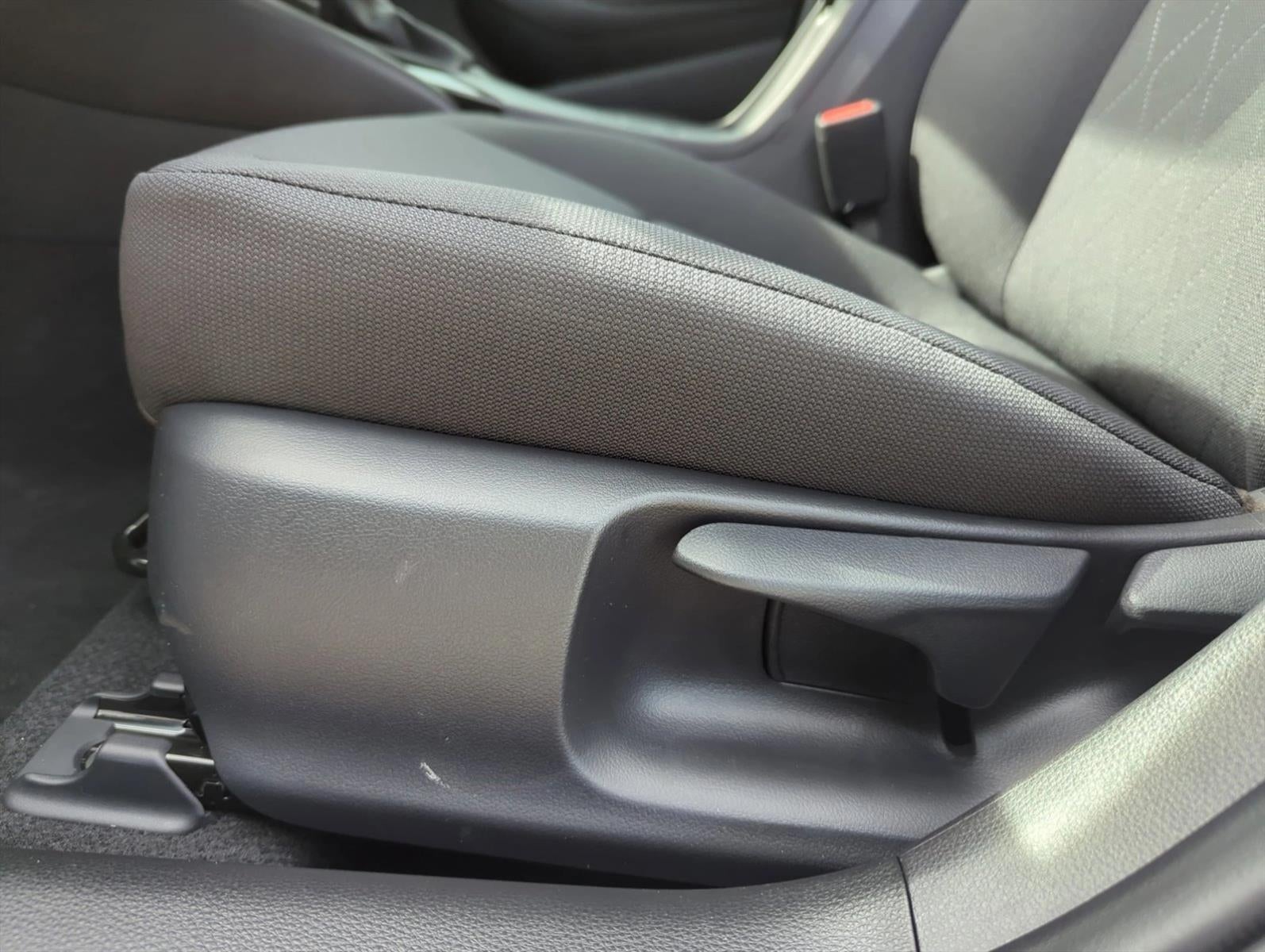 2026 Toyota Corolla LE CVT (Natl)