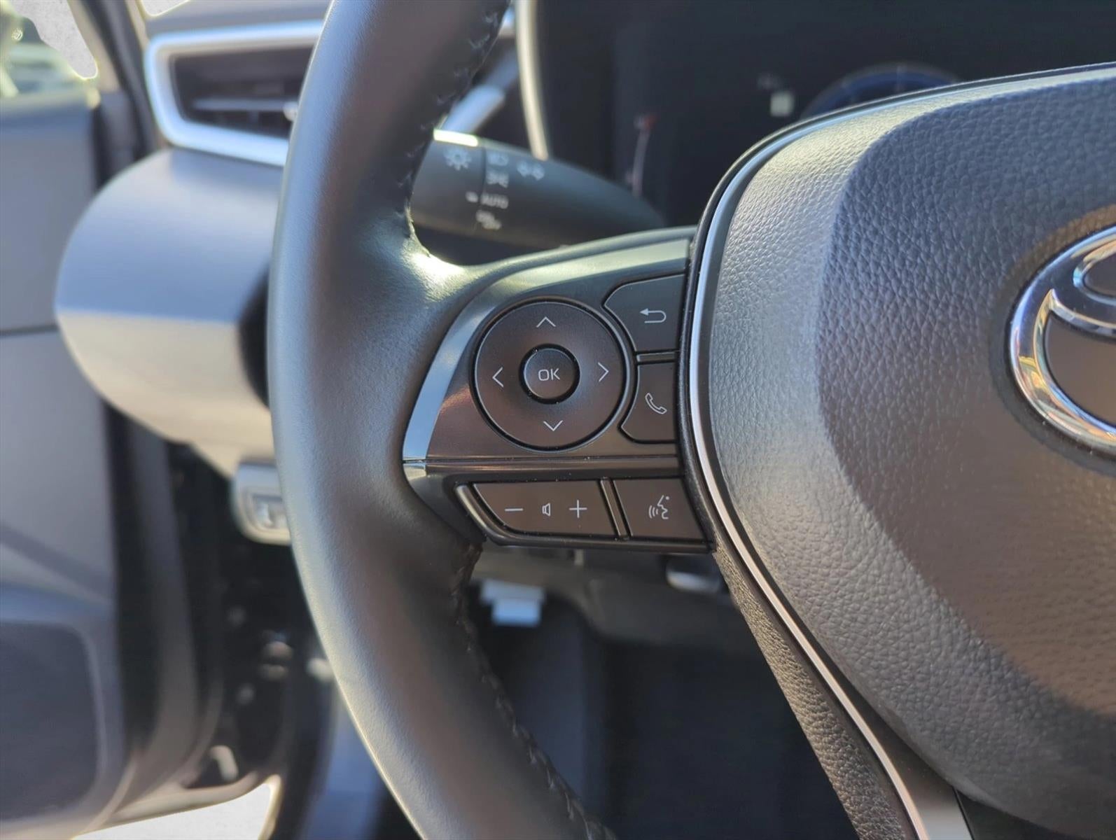 2025 Toyota Corolla XSE CVT (Natl)