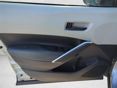 2025 Toyota Corolla Cross L 2WD (Natl)