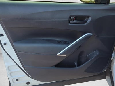 2024 Toyota Corolla Cross LE 4WD (Natl)