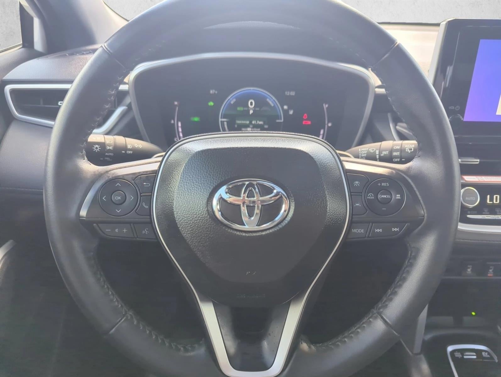 2025 Toyota Corolla Cross Hybrid XSE 4WD (Natl)
