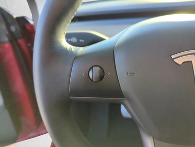 2023 Tesla Model Y Performance AWD