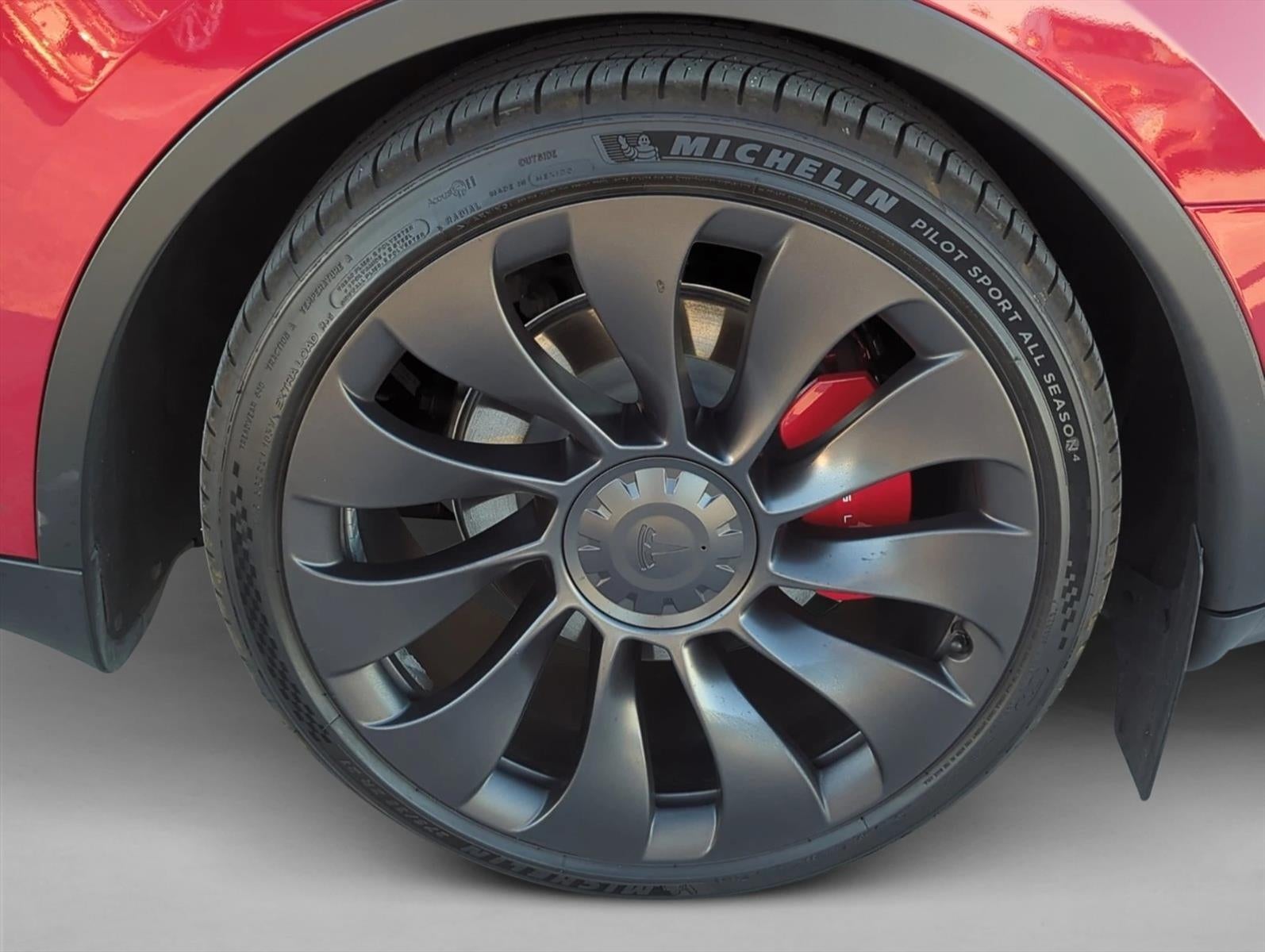 2023 Tesla Model Y Performance AWD