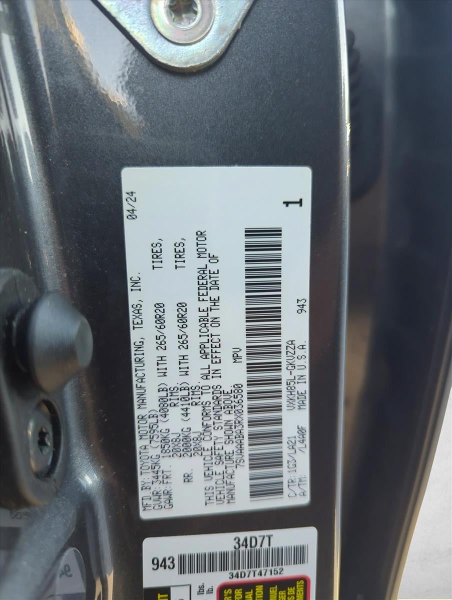 2024 Toyota Sequoia Platinum 4WD (Natl)