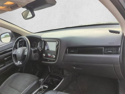 2020 Mitsubishi Outlander SE FWD