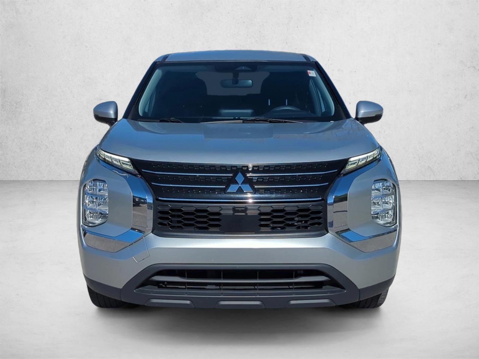 2022 Mitsubishi Outlander ES FWD