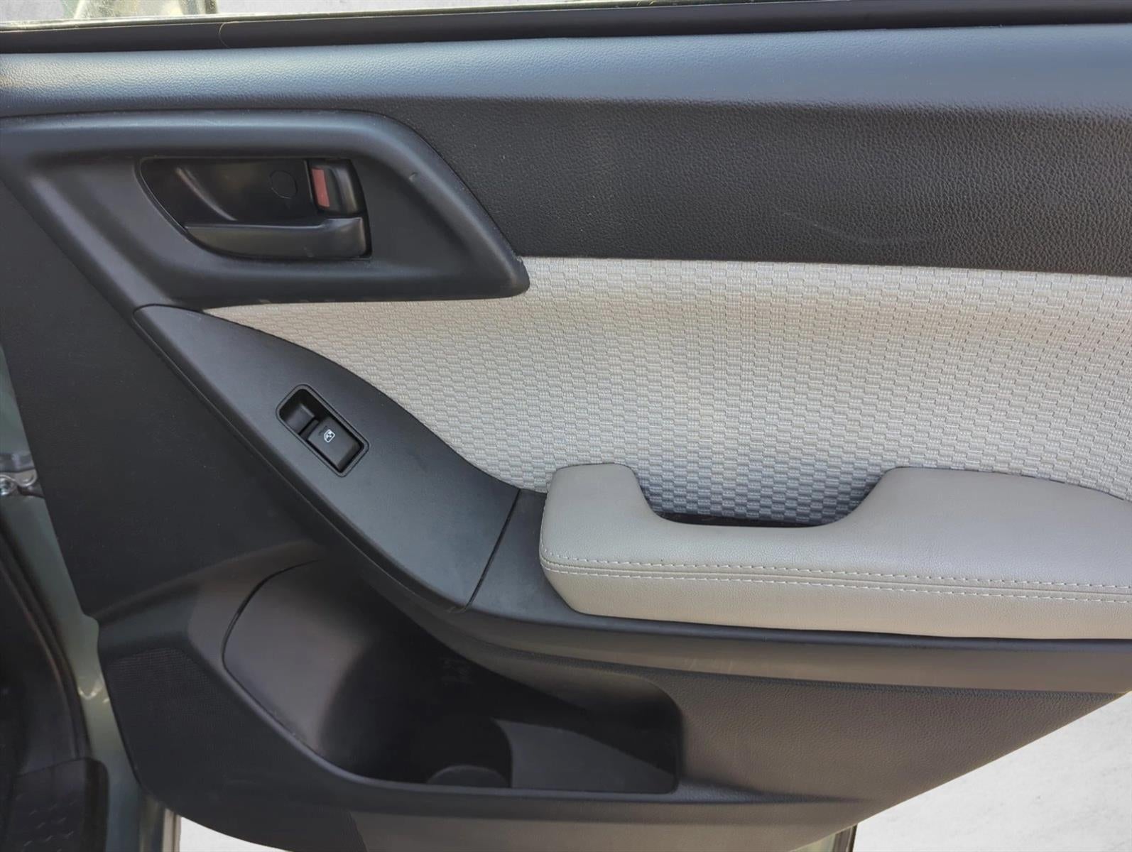 2017 Subaru Forester 2.5i CVT