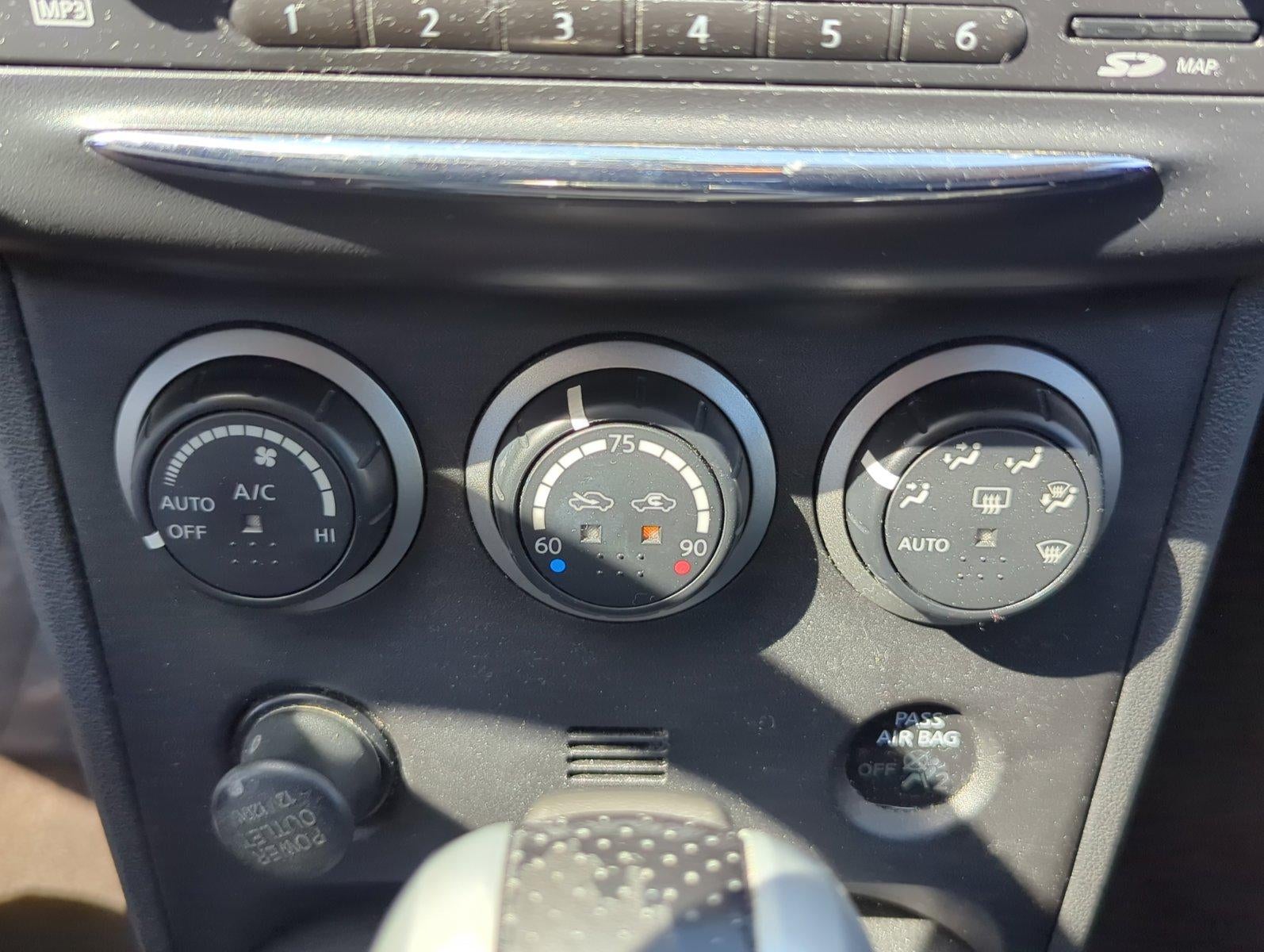 2012 Nissan Rogue FWD 4dr SL