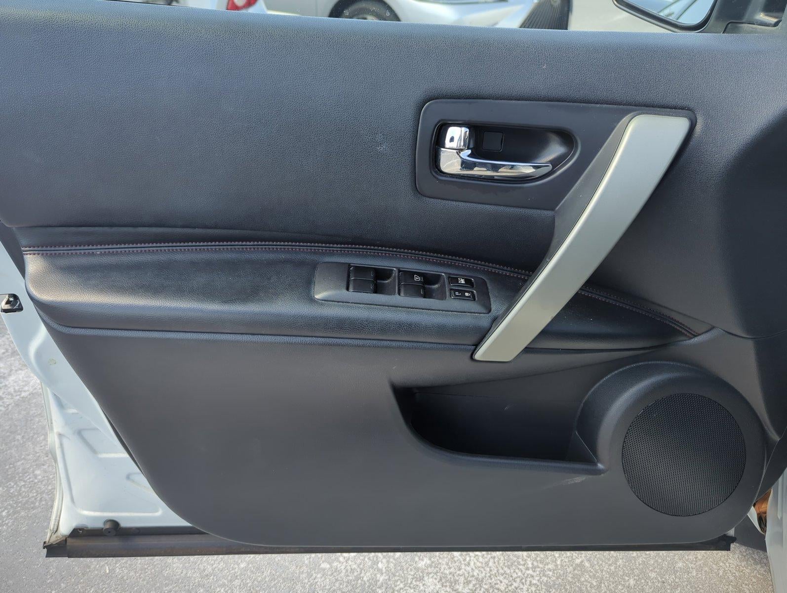 2012 Nissan Rogue FWD 4dr SL