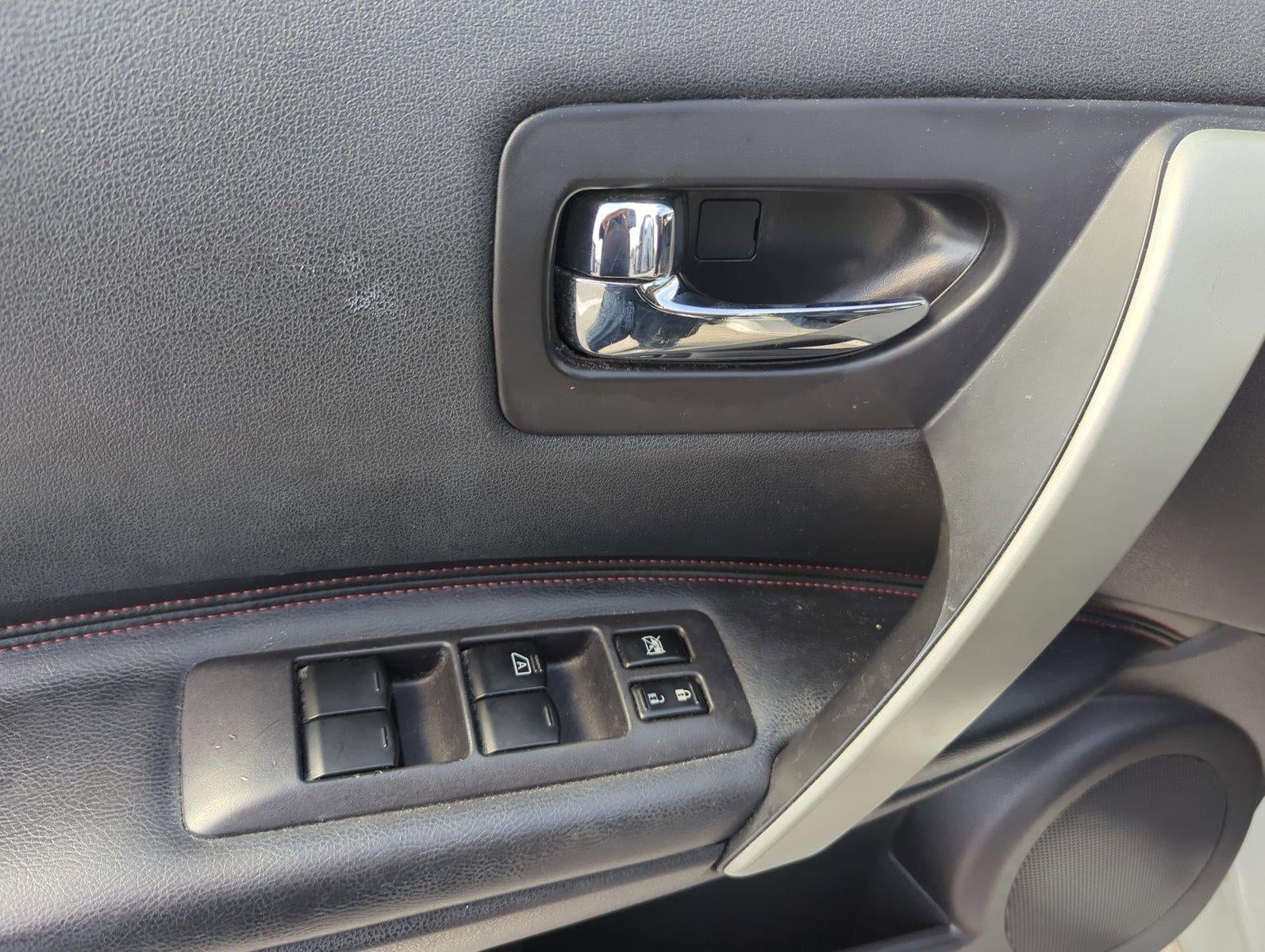 2012 Nissan Rogue FWD 4dr SL