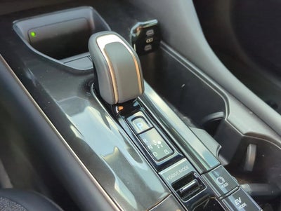 2024 Toyota Crown XLE AWD (Natl)