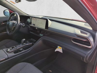 2024 Toyota Crown XLE AWD (Natl)