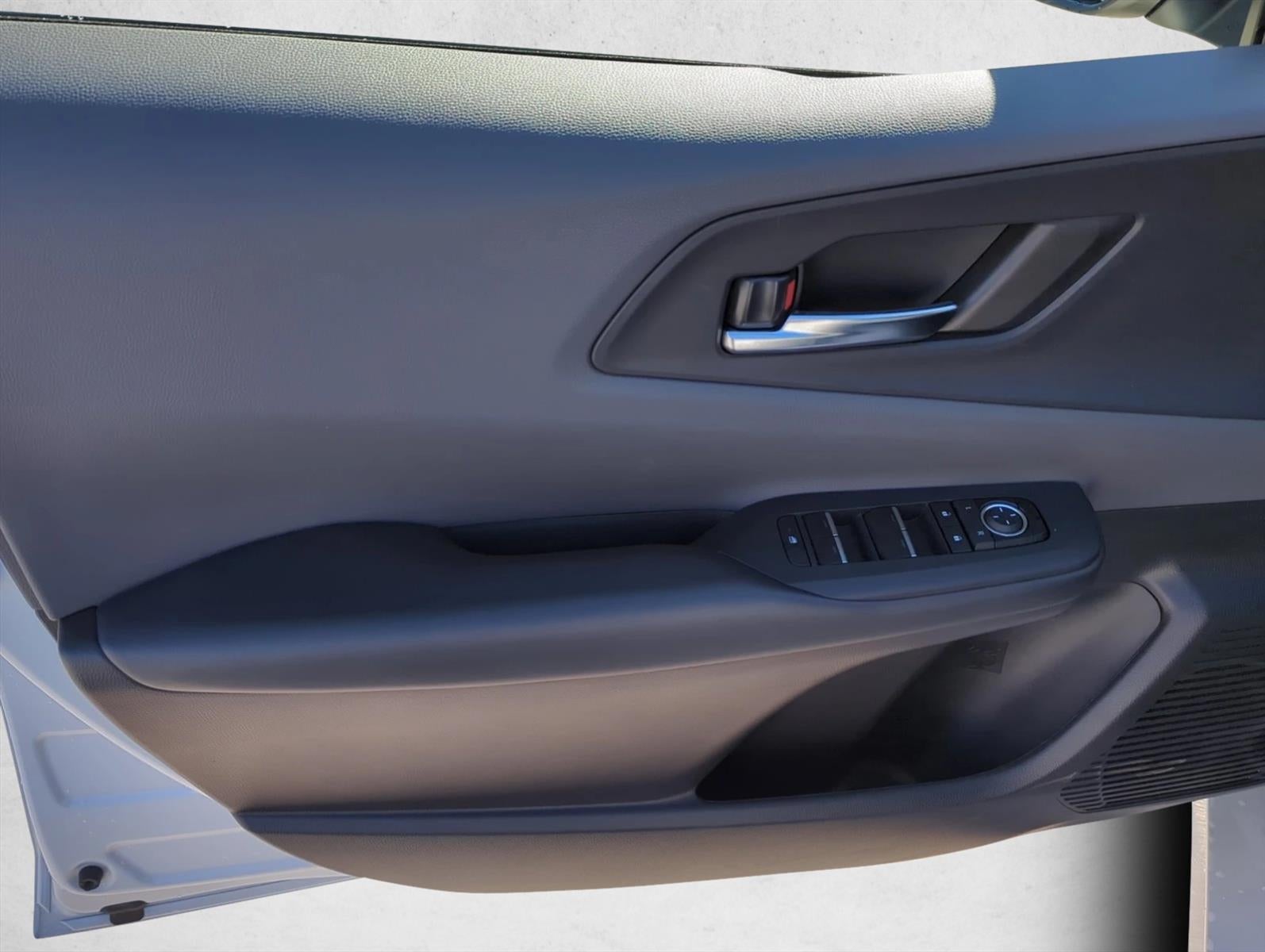 2025 Toyota Prius XLE (Natl)