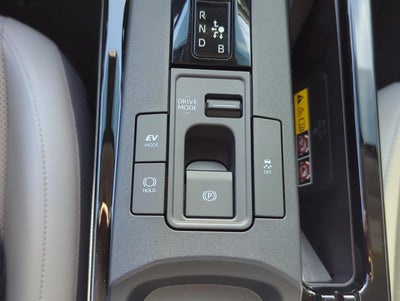 2026 Toyota Prius XLE (Natl)
