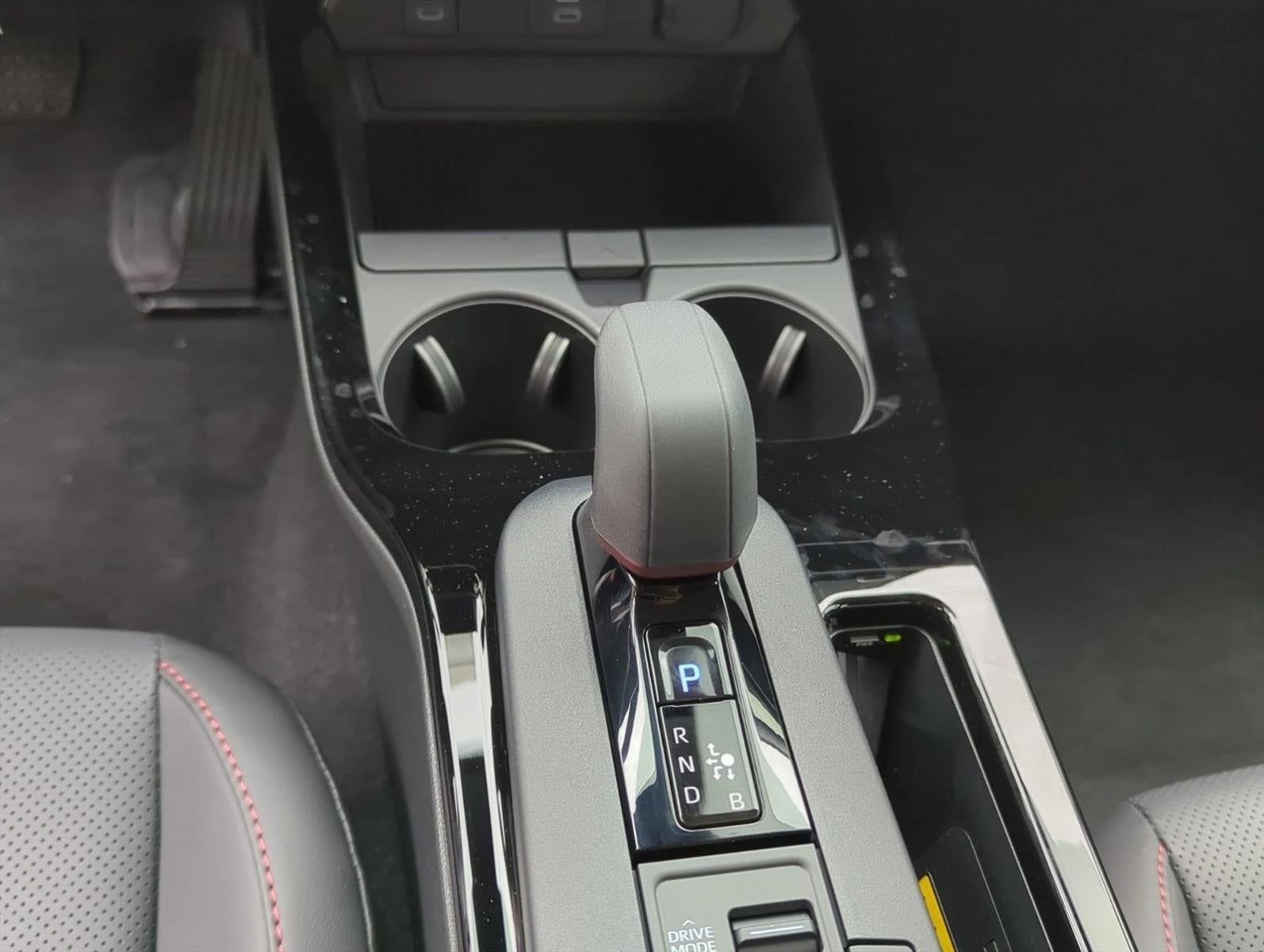 2025 Toyota Prius Plug-In Hybrid XSE Premium (Natl)