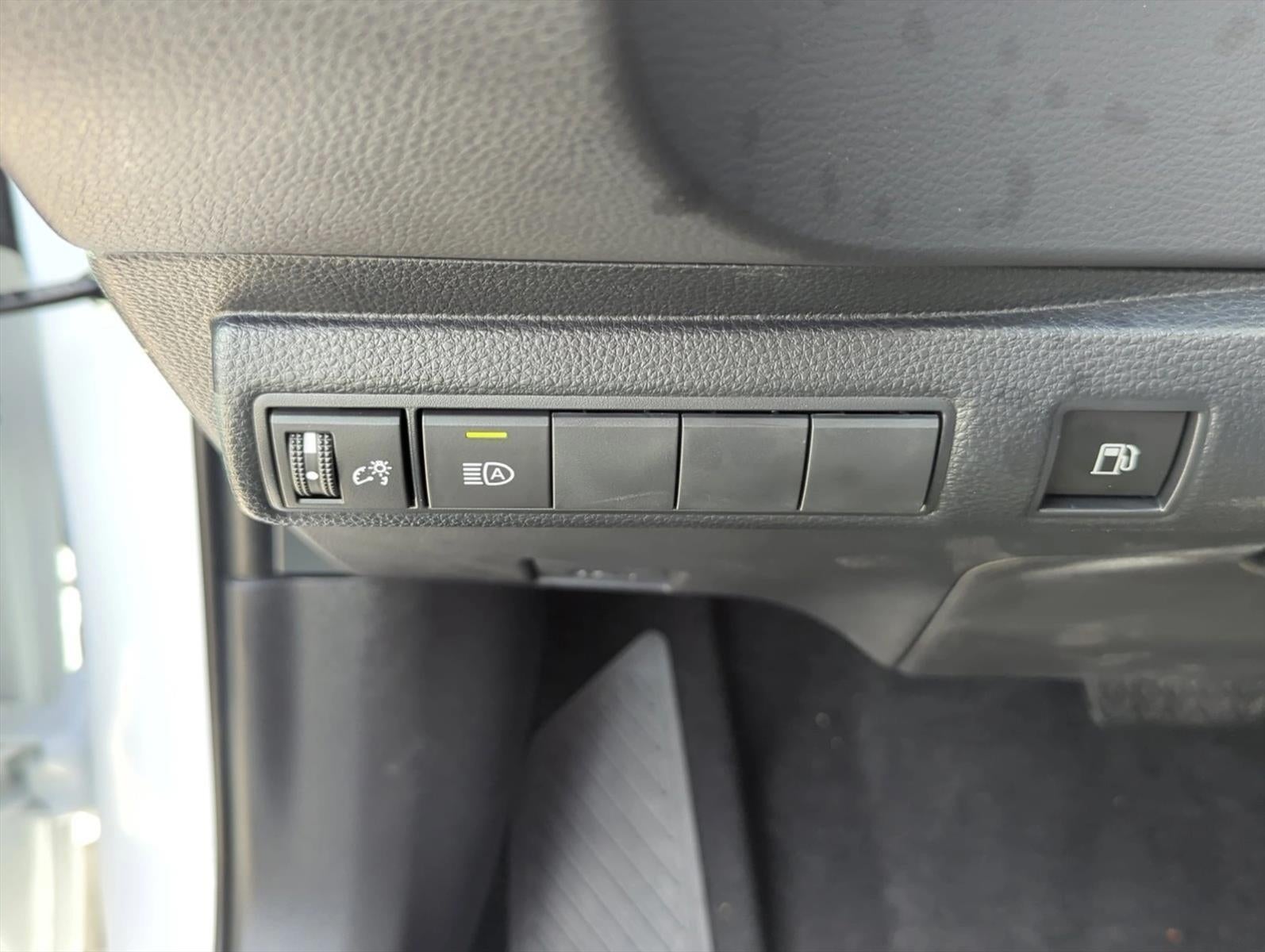 2026 Toyota Corolla Hybrid LE FWD (Natl)