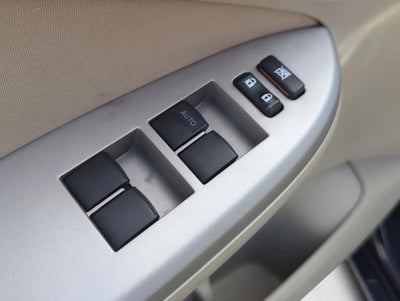 2011 Toyota Corolla 4dr Sdn Auto LE (Natl)